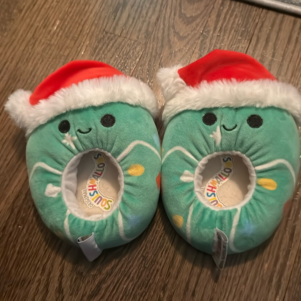 Squishmallows Carol Christmas 🎄 Slippers Sz 11/12
